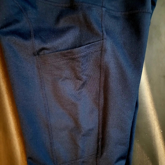 Zella Capri Leggings - Picture 4 of 5